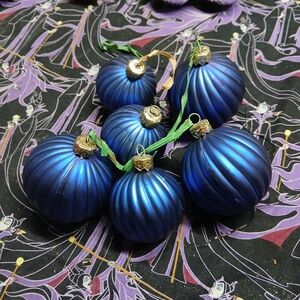 set of Blue, ribbed Christmas ball ornaments, X6 Plastic X3 Small X3 Big